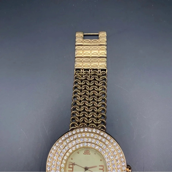 VGT JENNIFER LOPEZ Women's Wristwatch Gold-tone Crystal Base Metal Bezel Dial - Picture 3 of 12